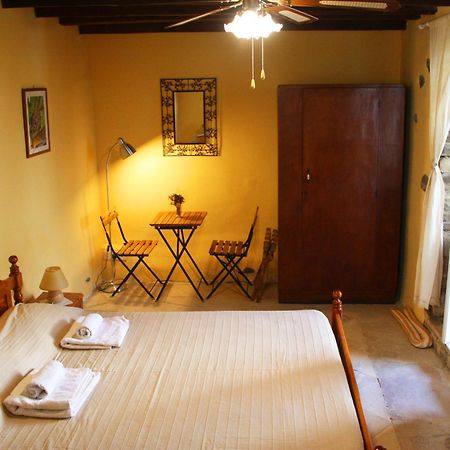 Aperanti Agrotourism Bed & Breakfast Pera Orinis Cameră foto