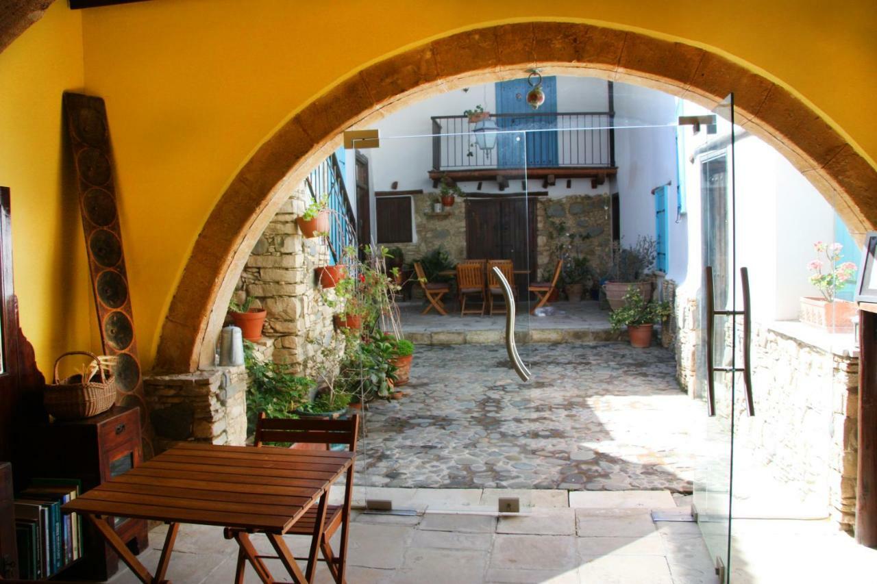 Aperanti Agrotourism Bed & Breakfast Pera Orinis Exterior foto
